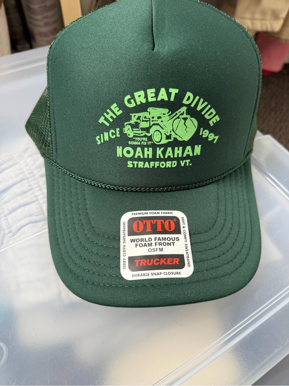 Noah Kahan Green Trucker Hat - The Great Divide Tour merch
